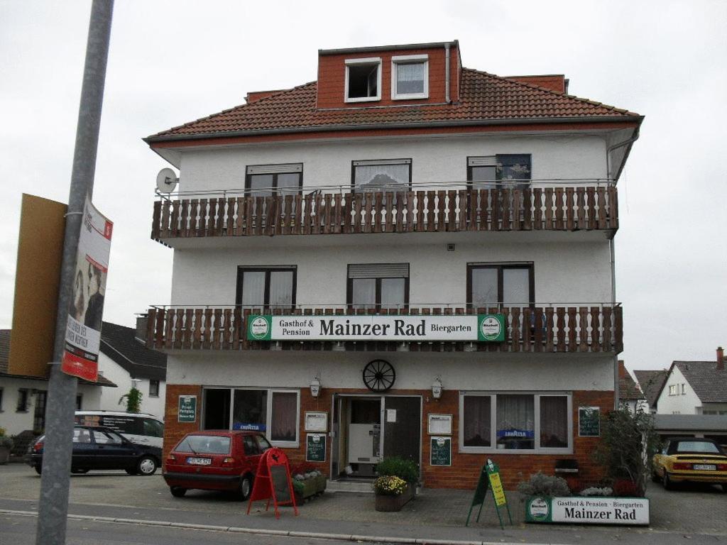 Gasthof Und Pension Mainzer Rad Schwetzingen Exterior photo